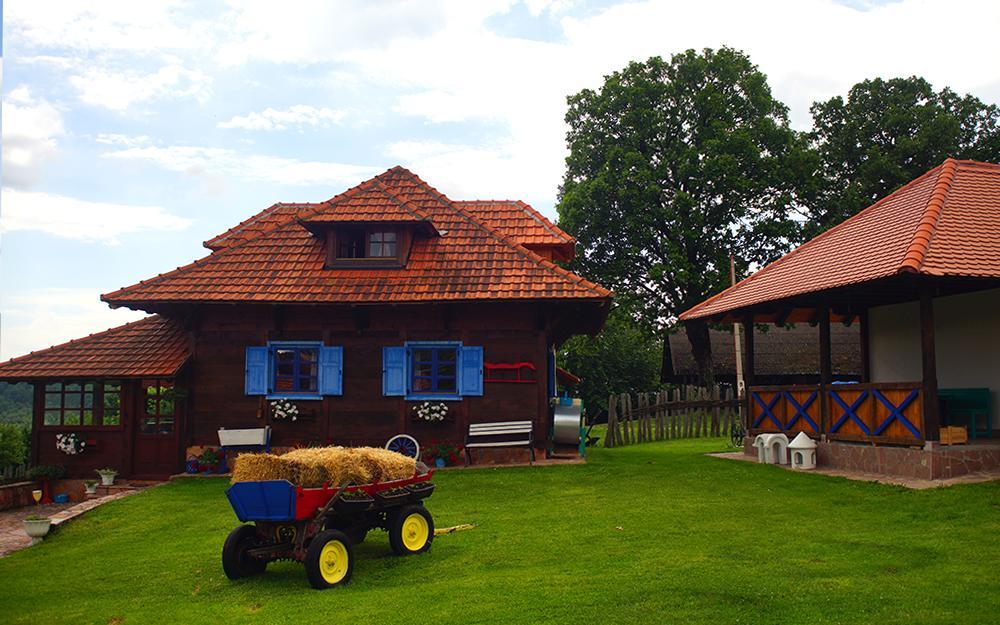 Etno Selo Rajski Konaci Leusici Exterior photo