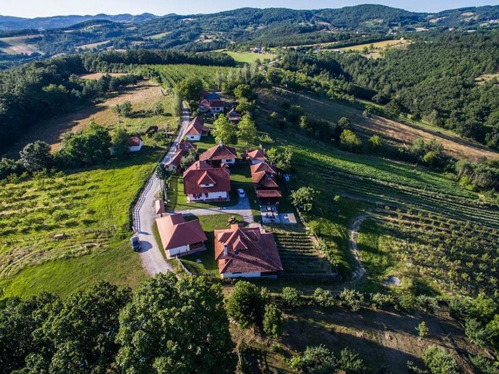 Etno Selo Rajski Konaci Leusici Exterior photo